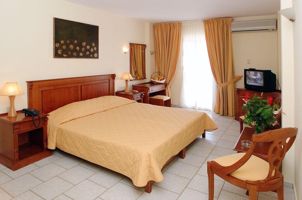 Alexander House 4* Агия-Пелагия (о.Крит)