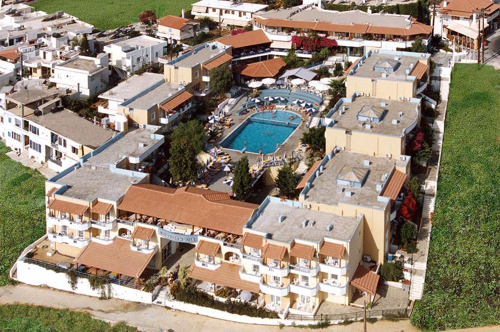Alexander House Otel 4*