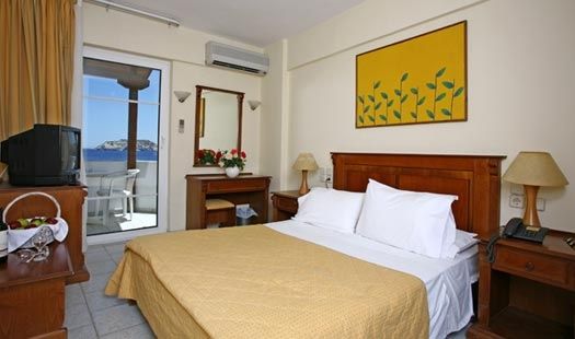 Отель Alexander House 4*
