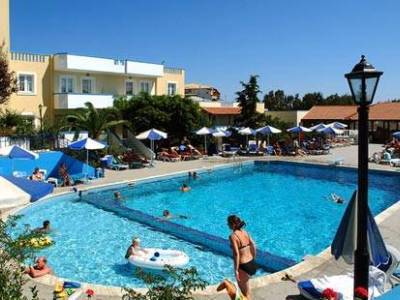 Alexander House Otel 4*